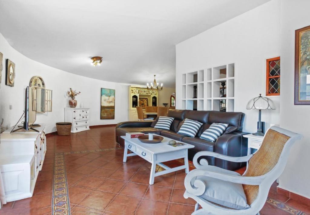 Villa Aventura Parque Holandes Exterior photo